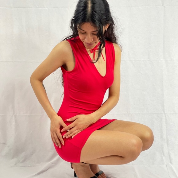 Bodycon lace-up choker dress - Picture 5 of 6